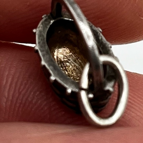 Vintage woven basket Sterling silver charm pendant - Picture 8 of 8